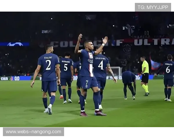 巴黎德比火药味十足，阿什拉夫染红缺席关键战